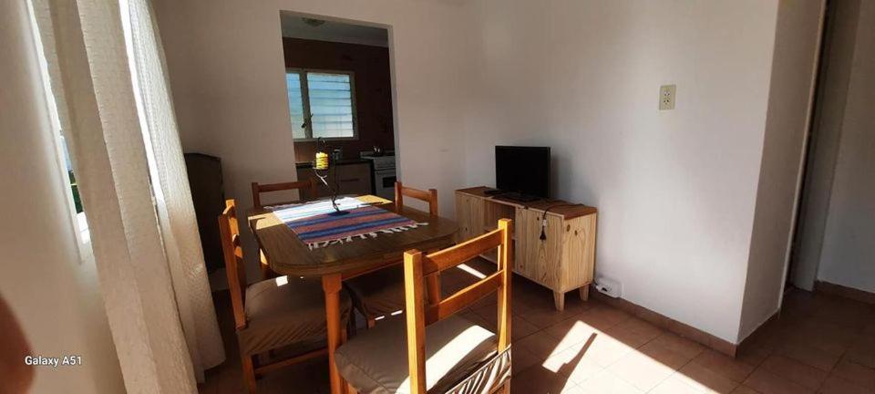 Departamento Interno - Zona La Estacion Apartment